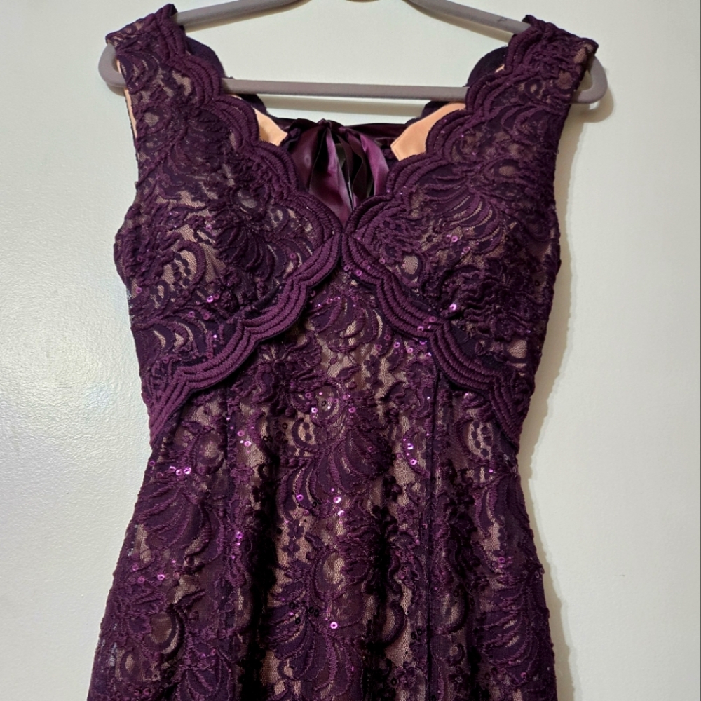 SIZE 10  SPECIAL OCASSION DRESS